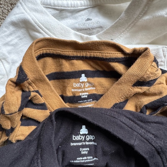 GAP Baby Striped and Solid Bundle - Picture 4 of 5